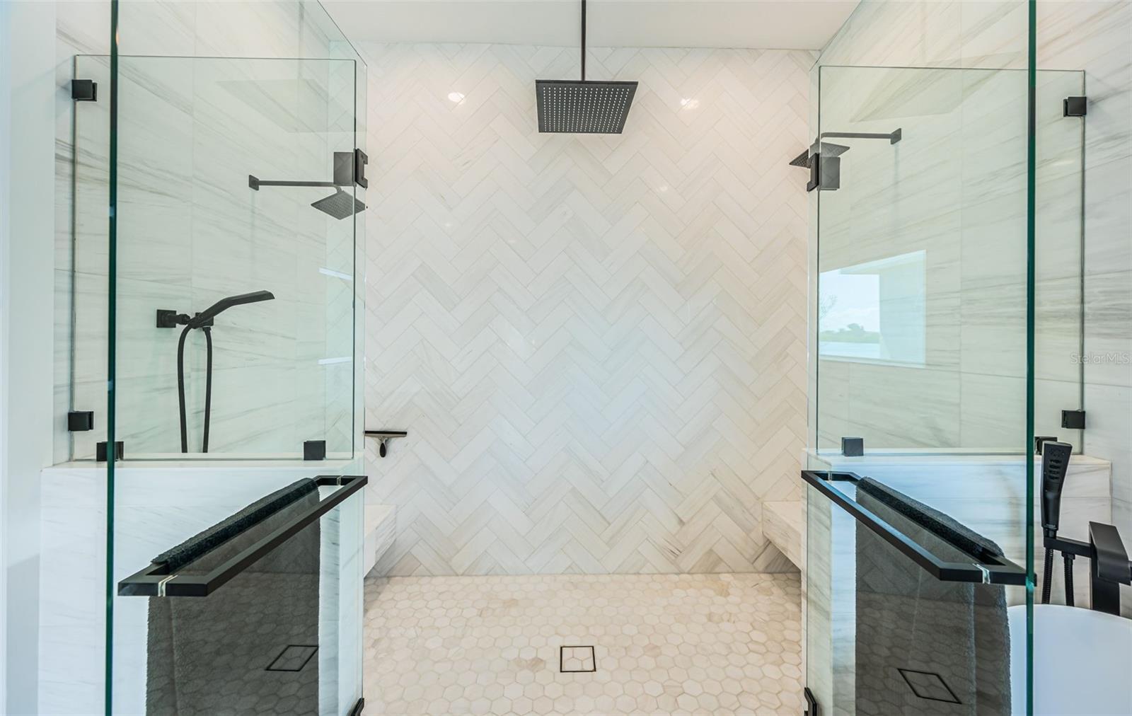 Image 38 of 86 For 7822 Causeway Boulevard S