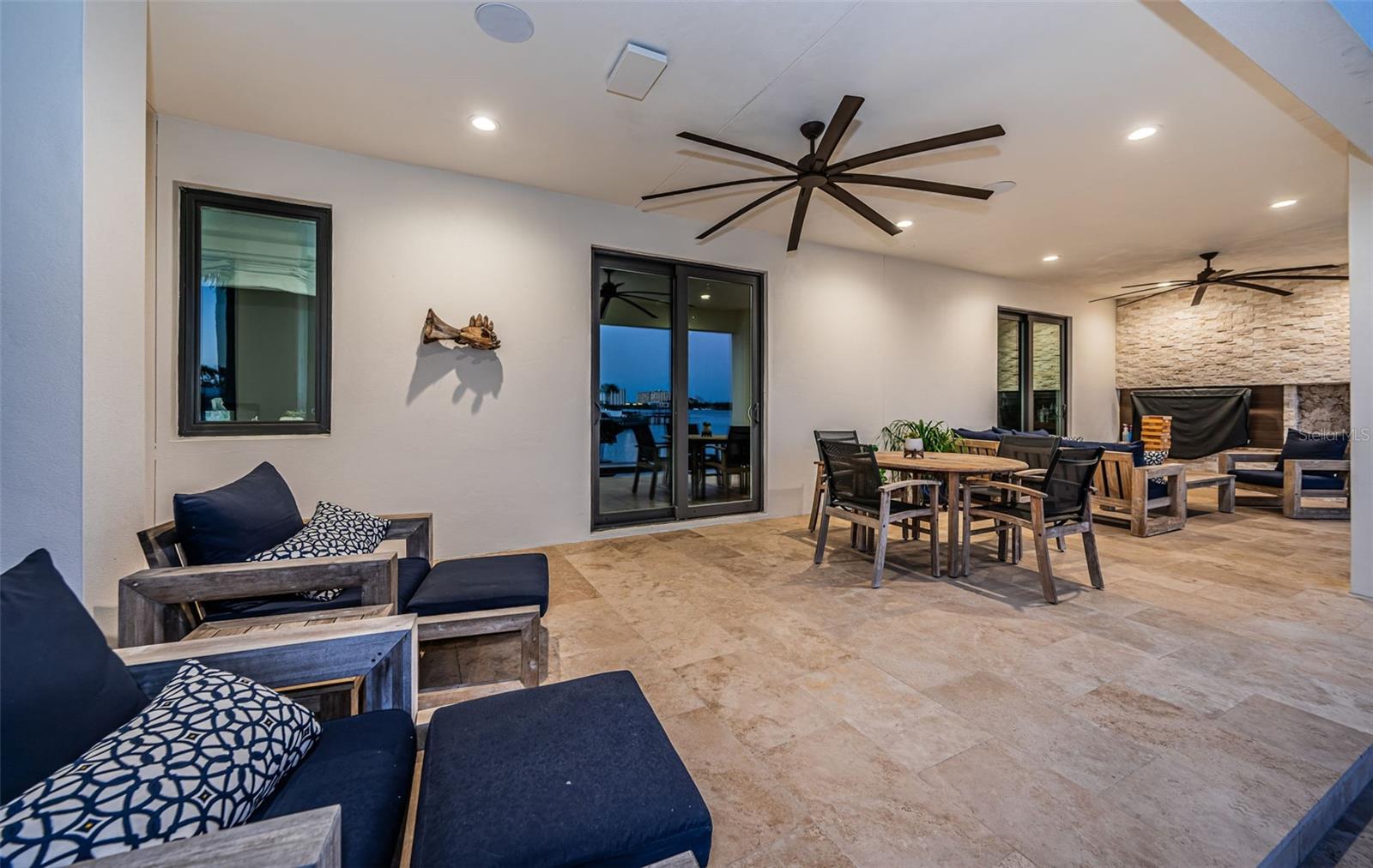 Image 61 of 86 For 7822 Causeway Boulevard S