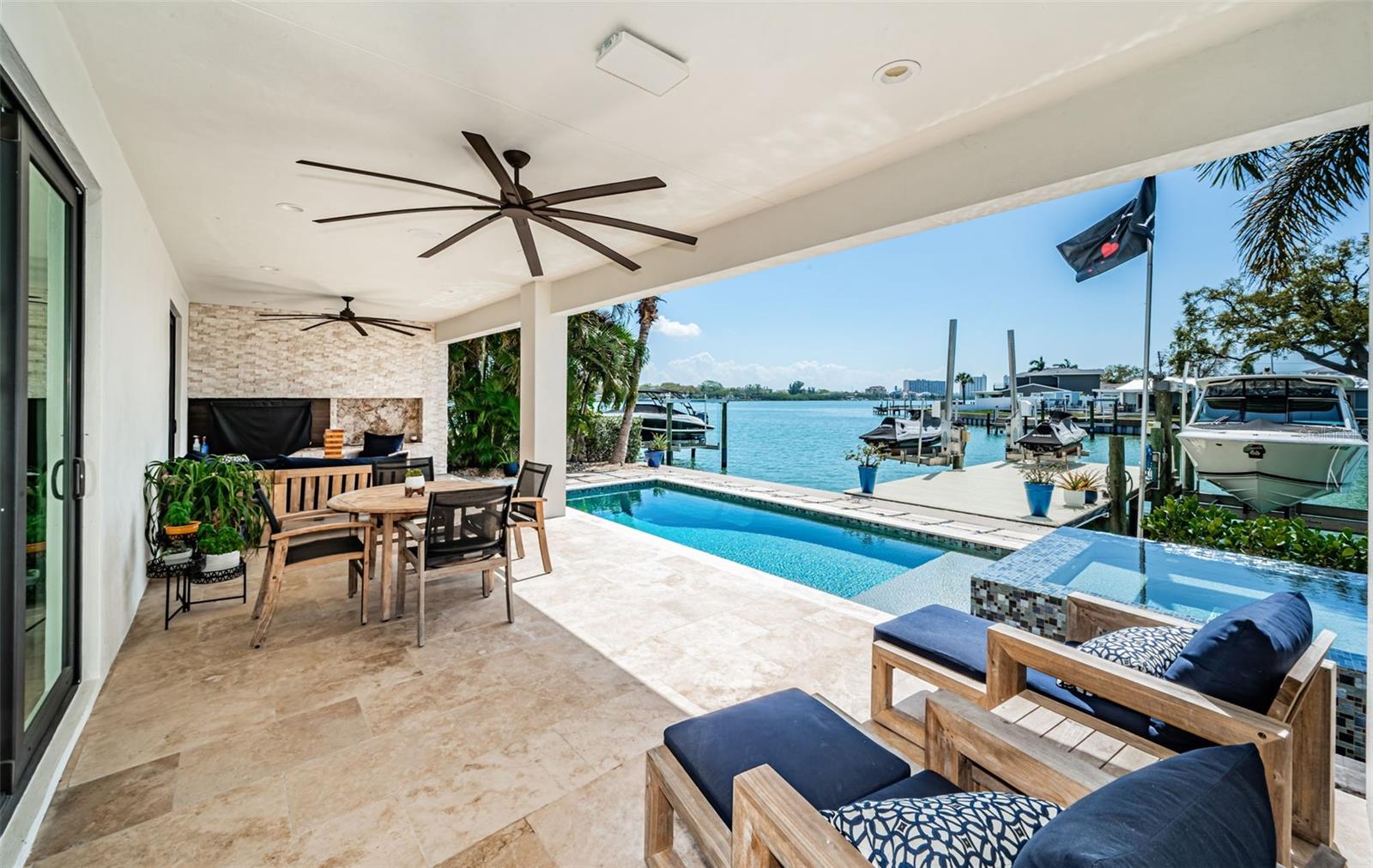 Image 64 of 86 For 7822 Causeway Boulevard S