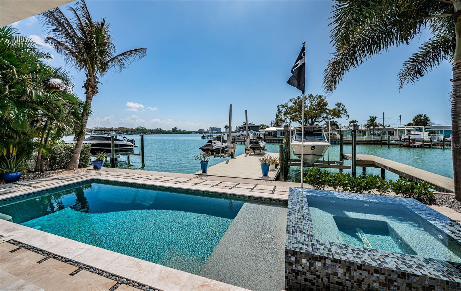 Image 67 of 86 For 7822 Causeway Boulevard S