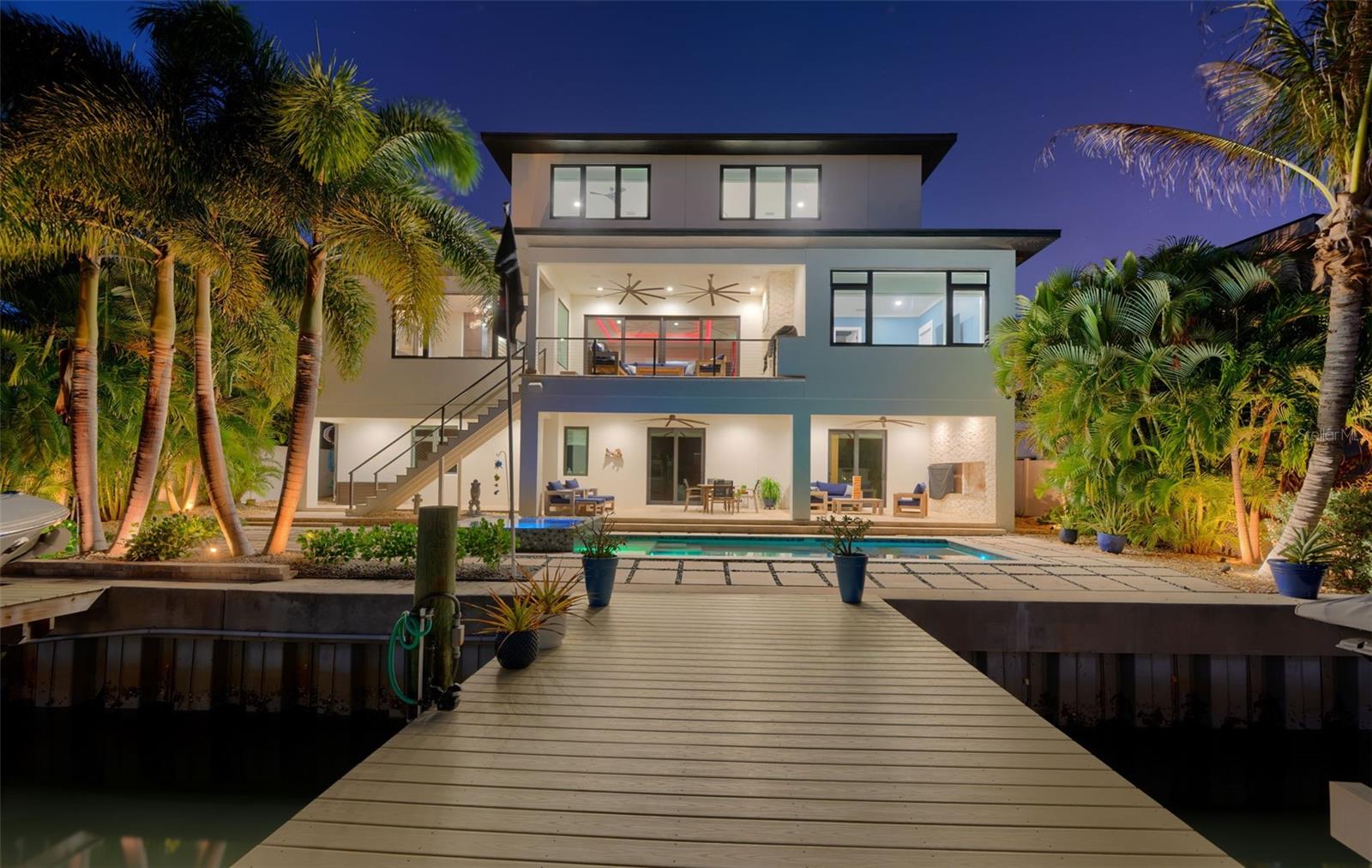 Image 82 of 86 For 7822 Causeway Boulevard S