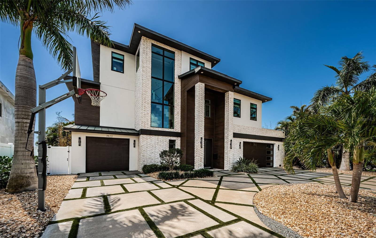 Image 86 of 86 For 7822 Causeway Boulevard S