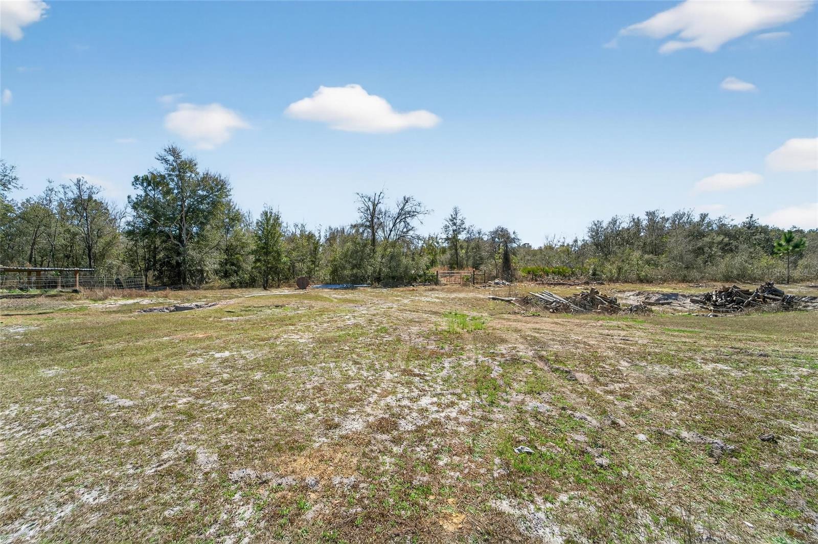 Image 62 of 81 For 35238 Manuel Street