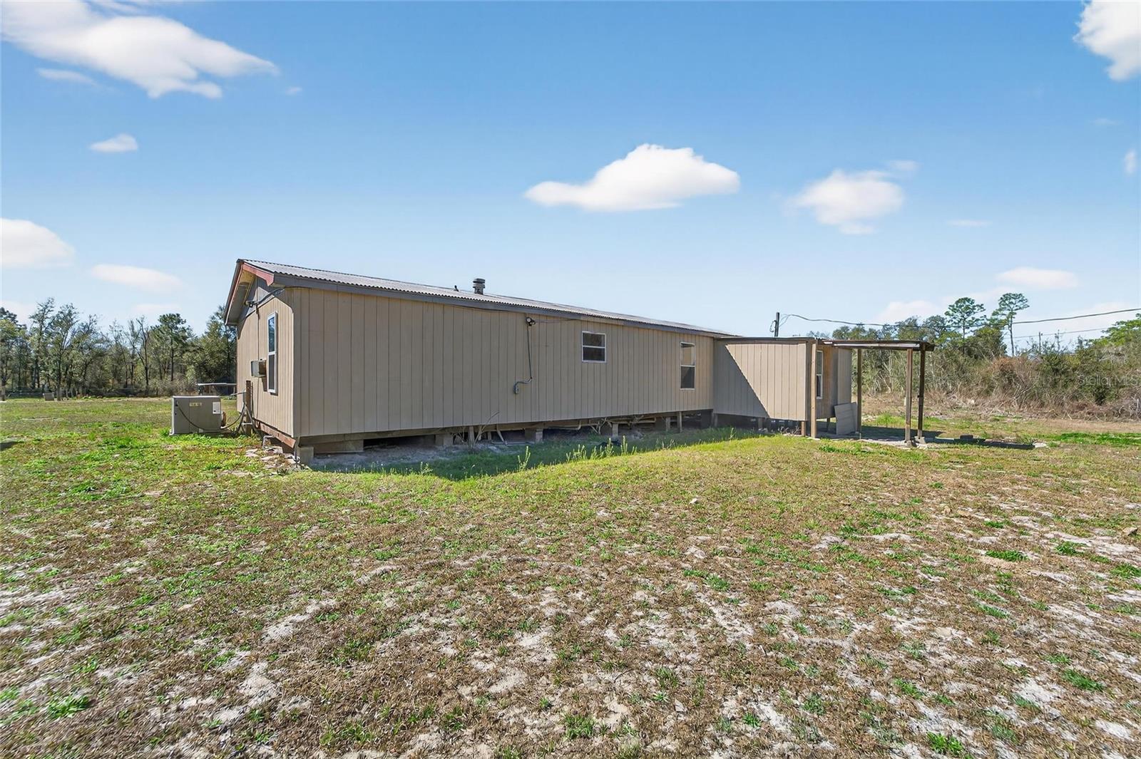 Image 9 of 81 For 35238 Manuel Street