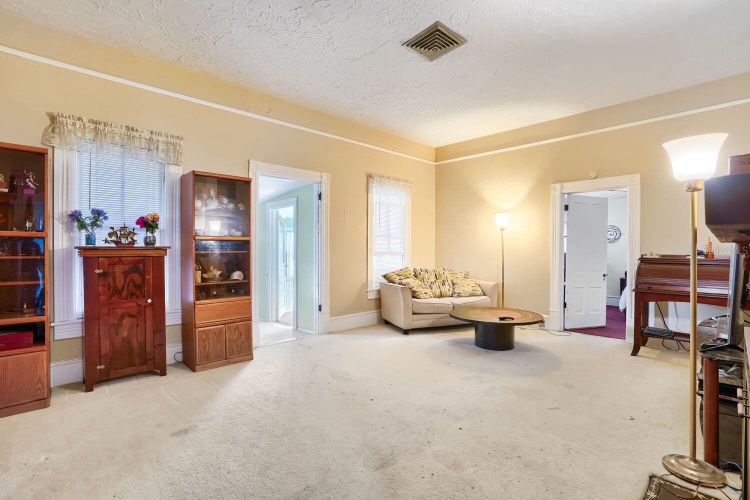 Image 10 of 34 For 2523 10th Avenue W