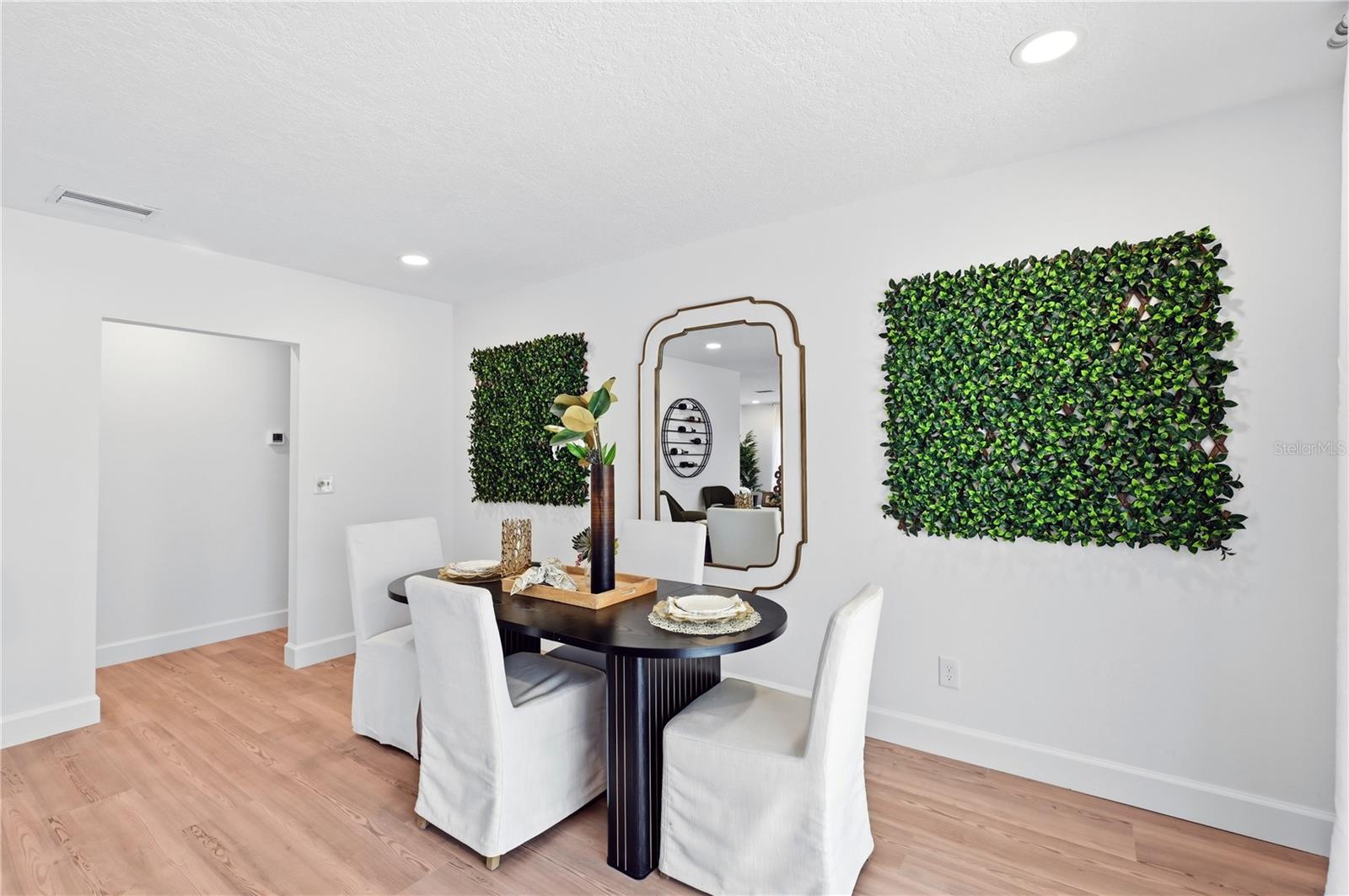 Image 4 of 16 For 13926 Cherry Dale Lane