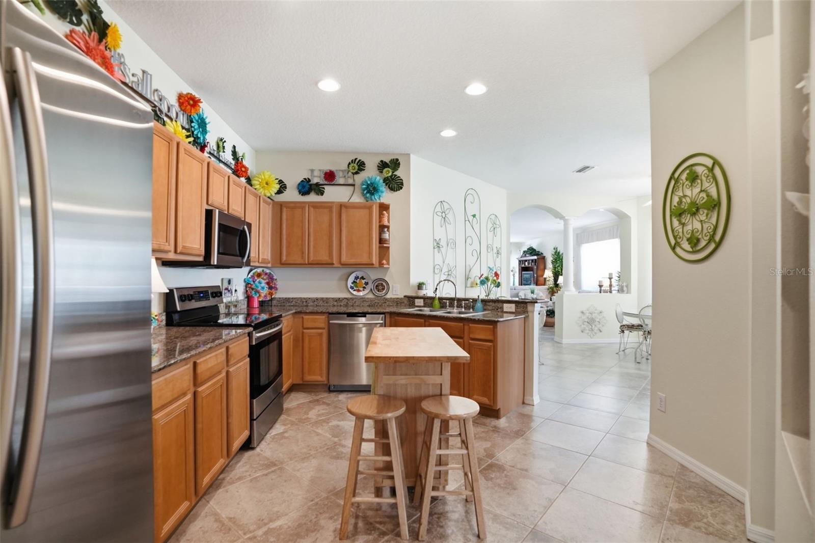 Listing photo id 11 for 3252 Chapel Creek Circle