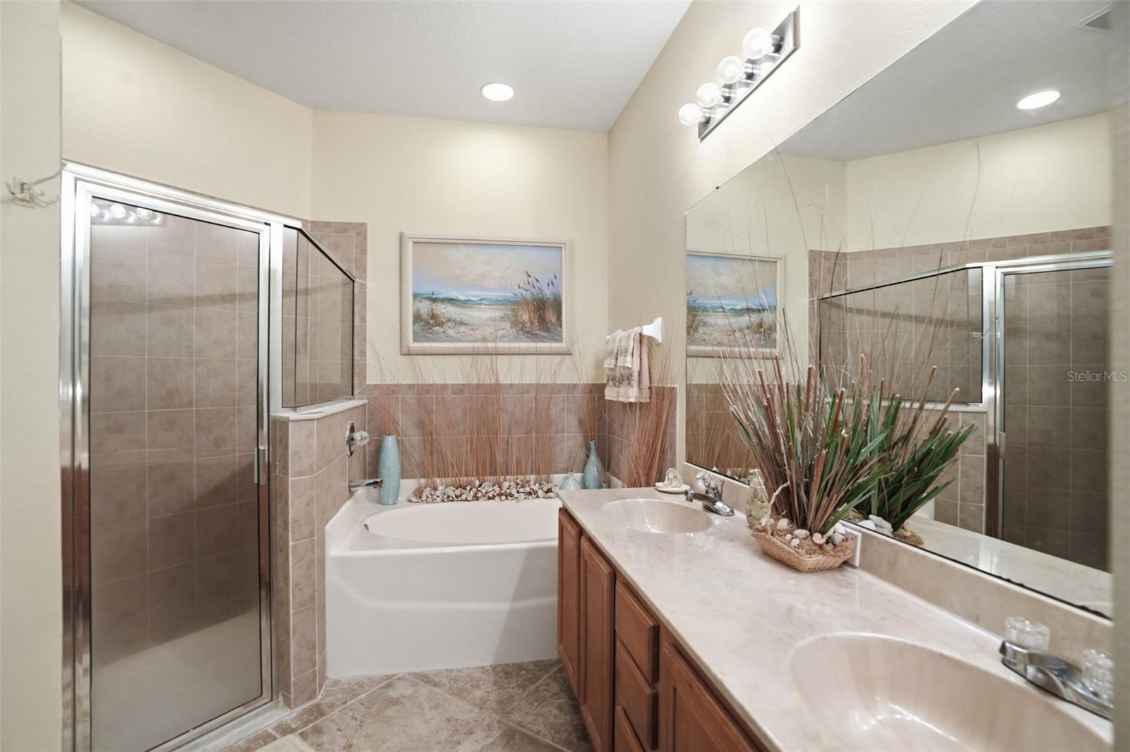 Listing photo id 19 for 3252 Chapel Creek Circle