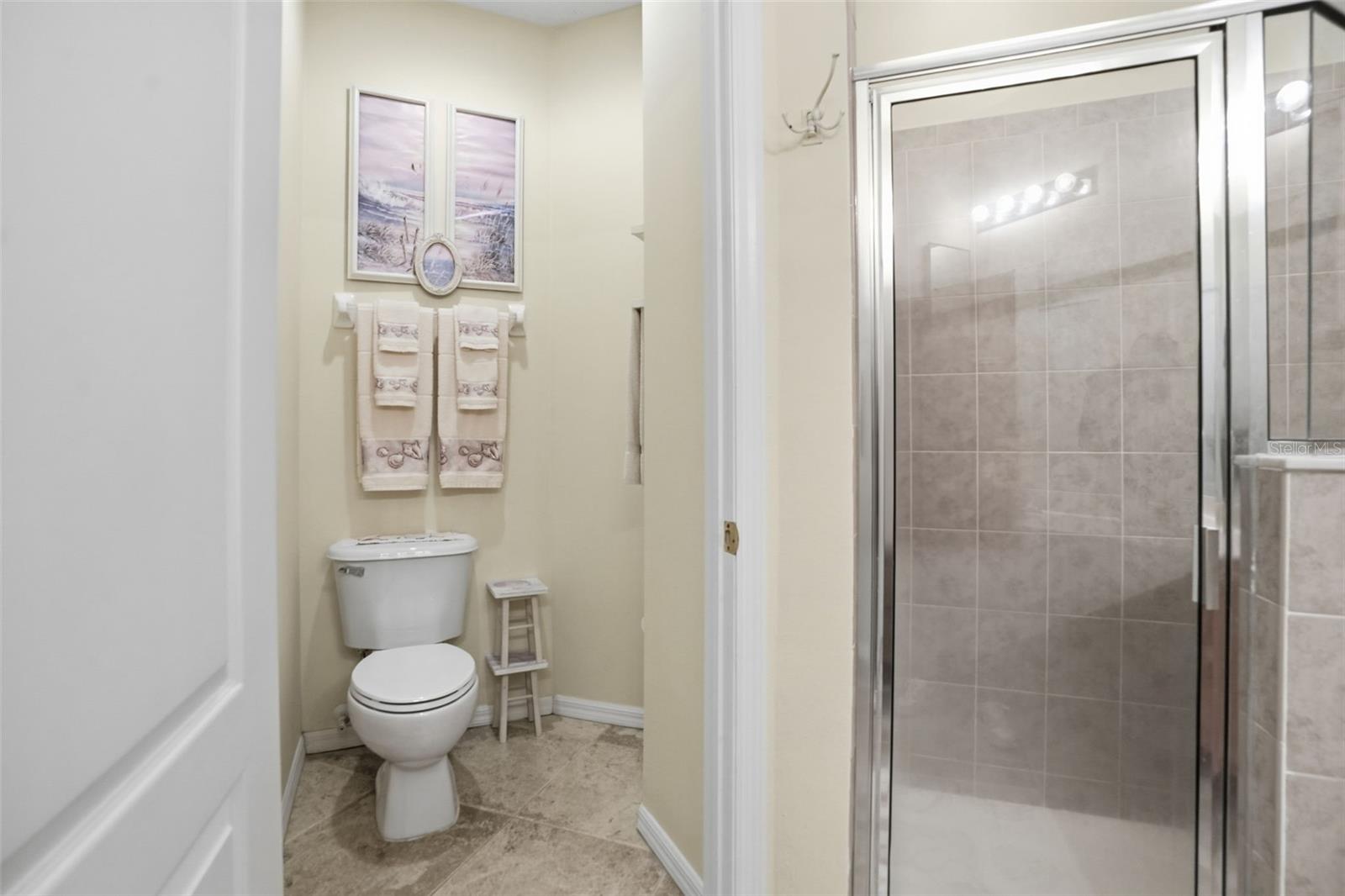 Listing photo id 21 for 3252 Chapel Creek Circle