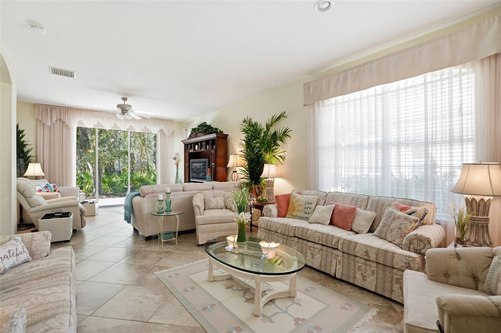 Listing photo id 2 for 3252 Chapel Creek Circle