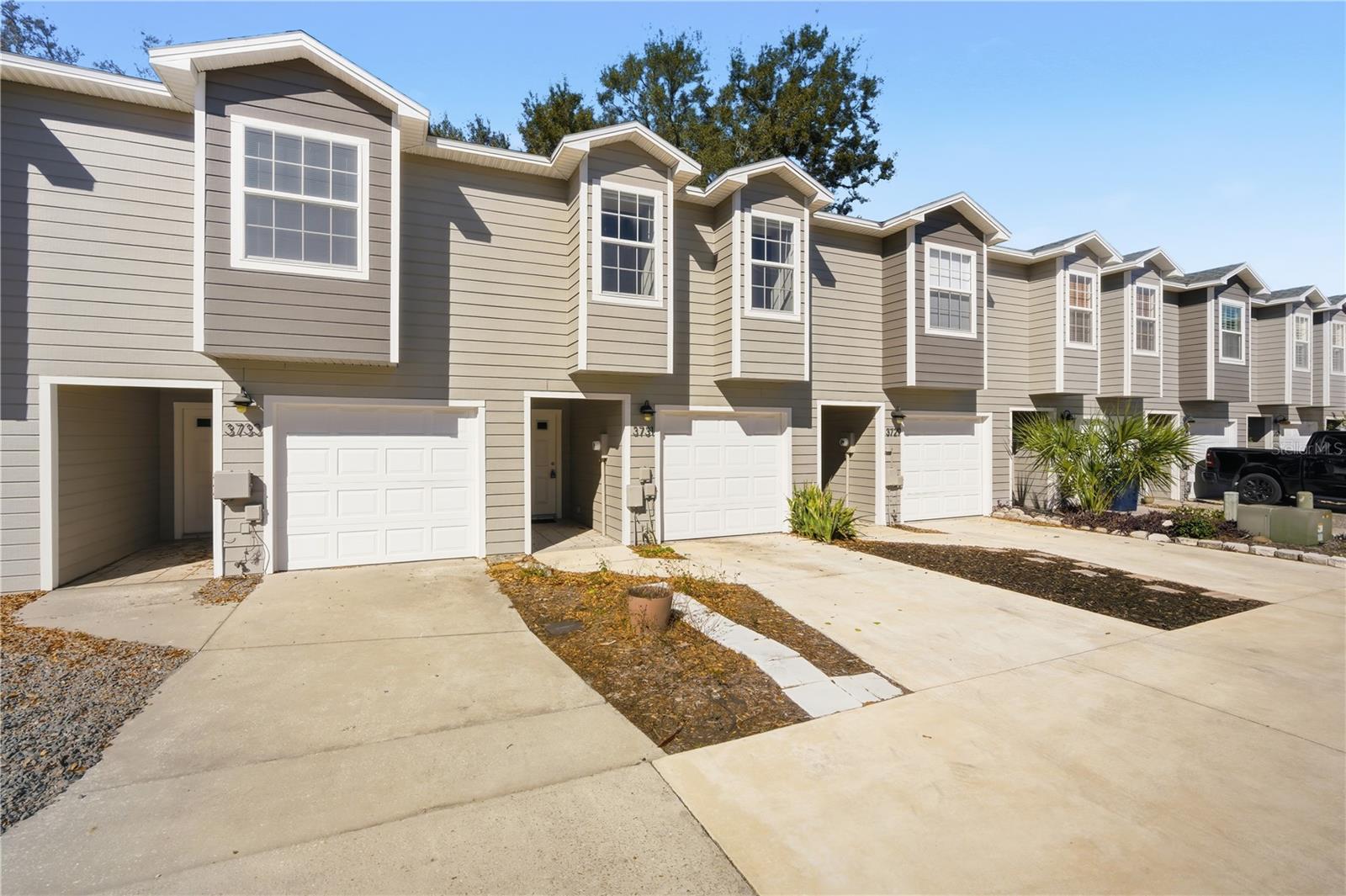 Image 3 of 26 For 3731 Cass Street