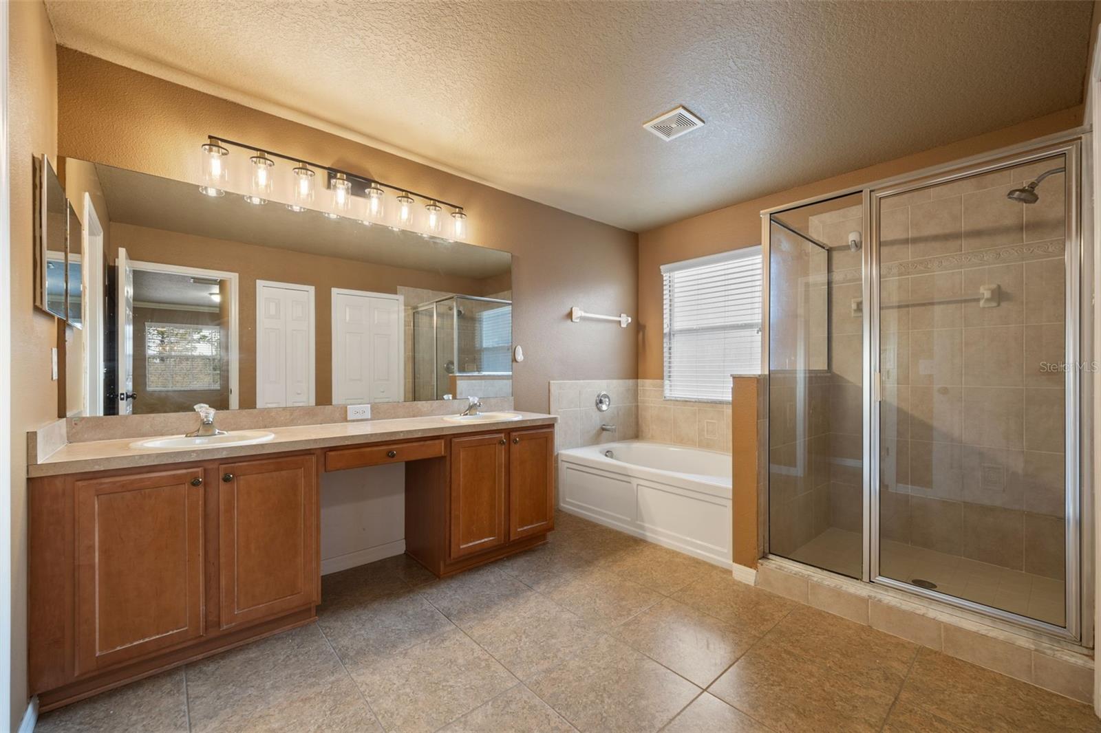 Image 17 of 35 For 12112 Luftburrow Lane