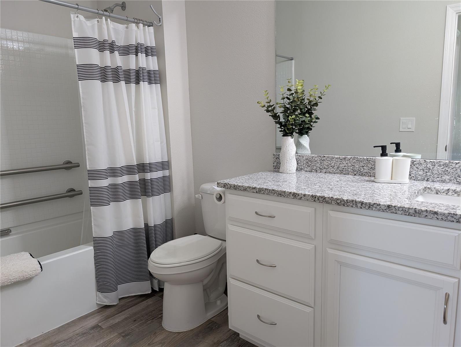 Image 7 of 10 For 14524 Nebraska Avenue 204