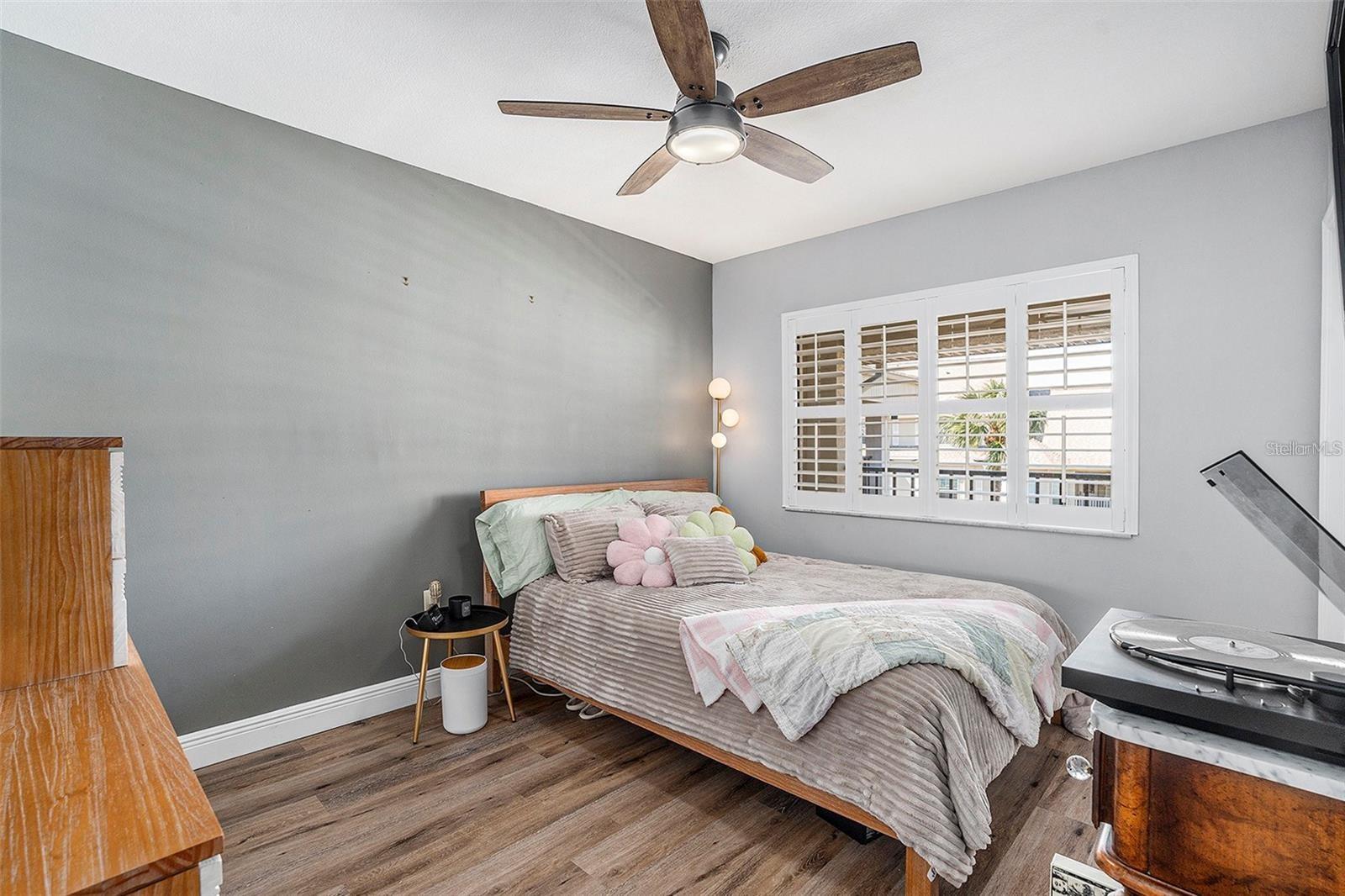 Image 23 of 37 For 8210 Aquila Street 223