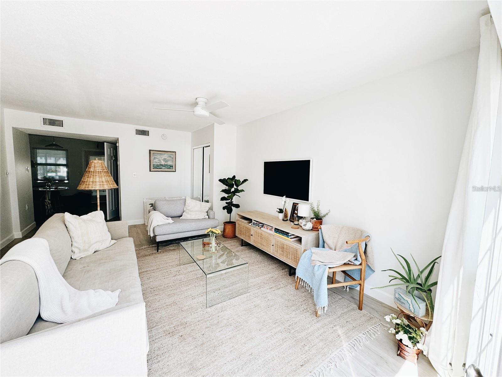 Image 10 of 35 For 212 Bunker Hill Lane 212