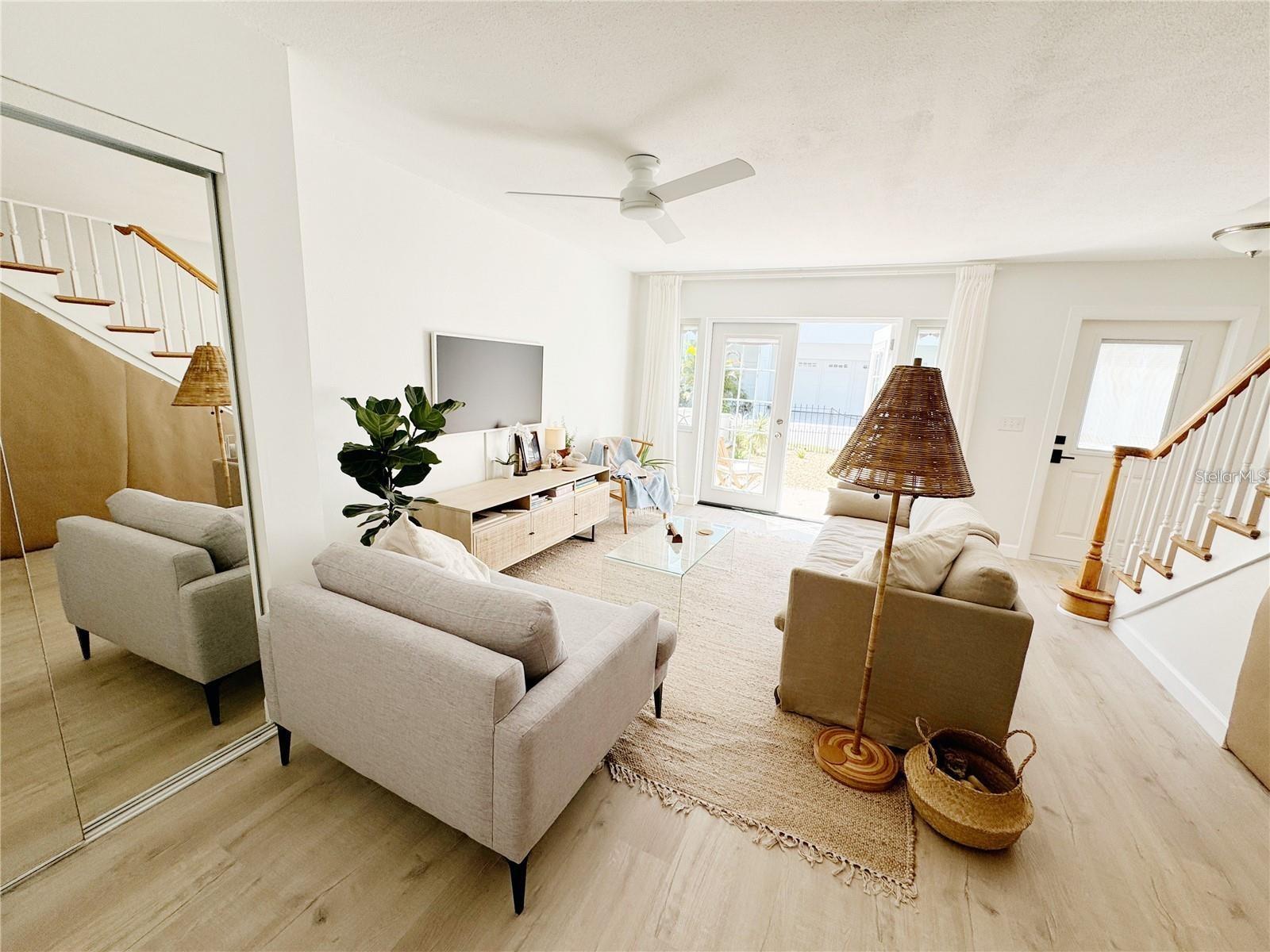 Image 11 of 35 For 212 Bunker Hill Lane 212