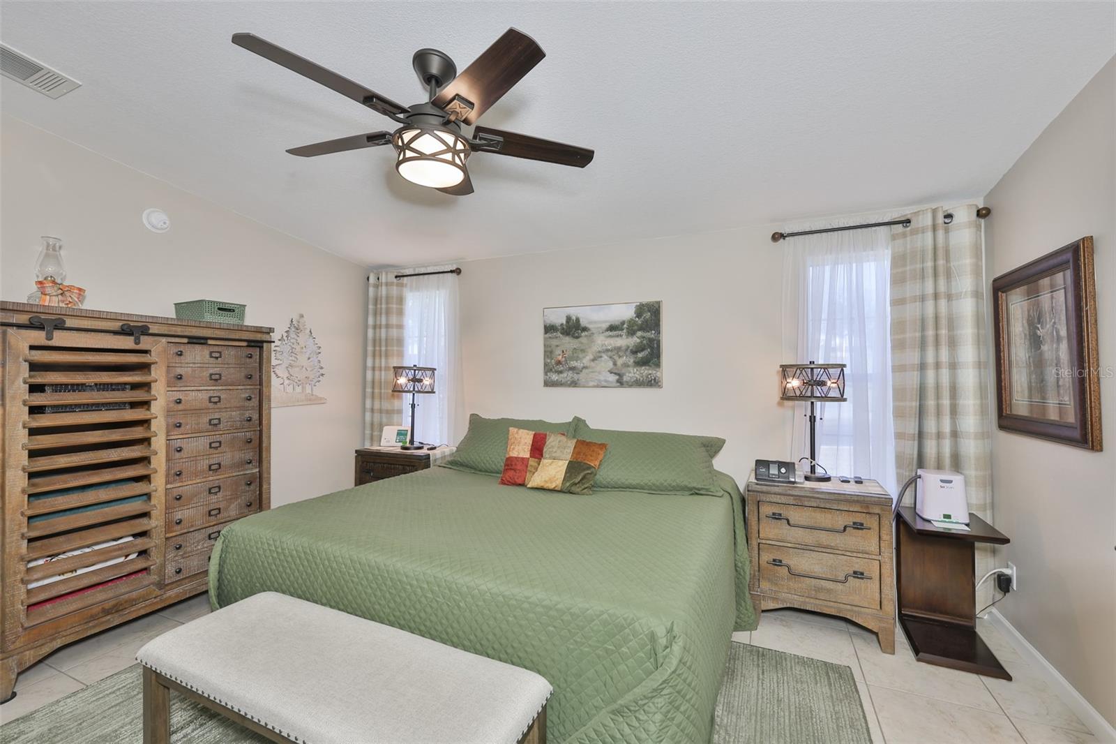 Image 19 of 46 For 37041 Neukom Avenue