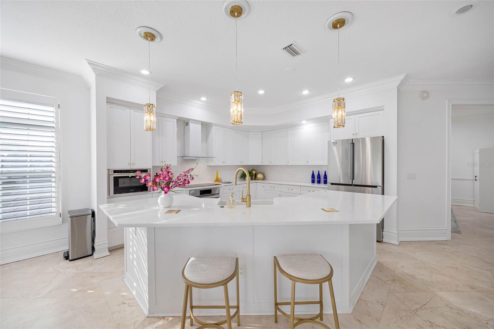 Image 10 of 86 For 6024 Kipps Colony Drive E