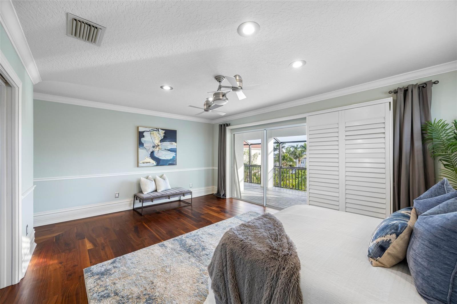 Image 44 of 86 For 6024 Kipps Colony Drive E