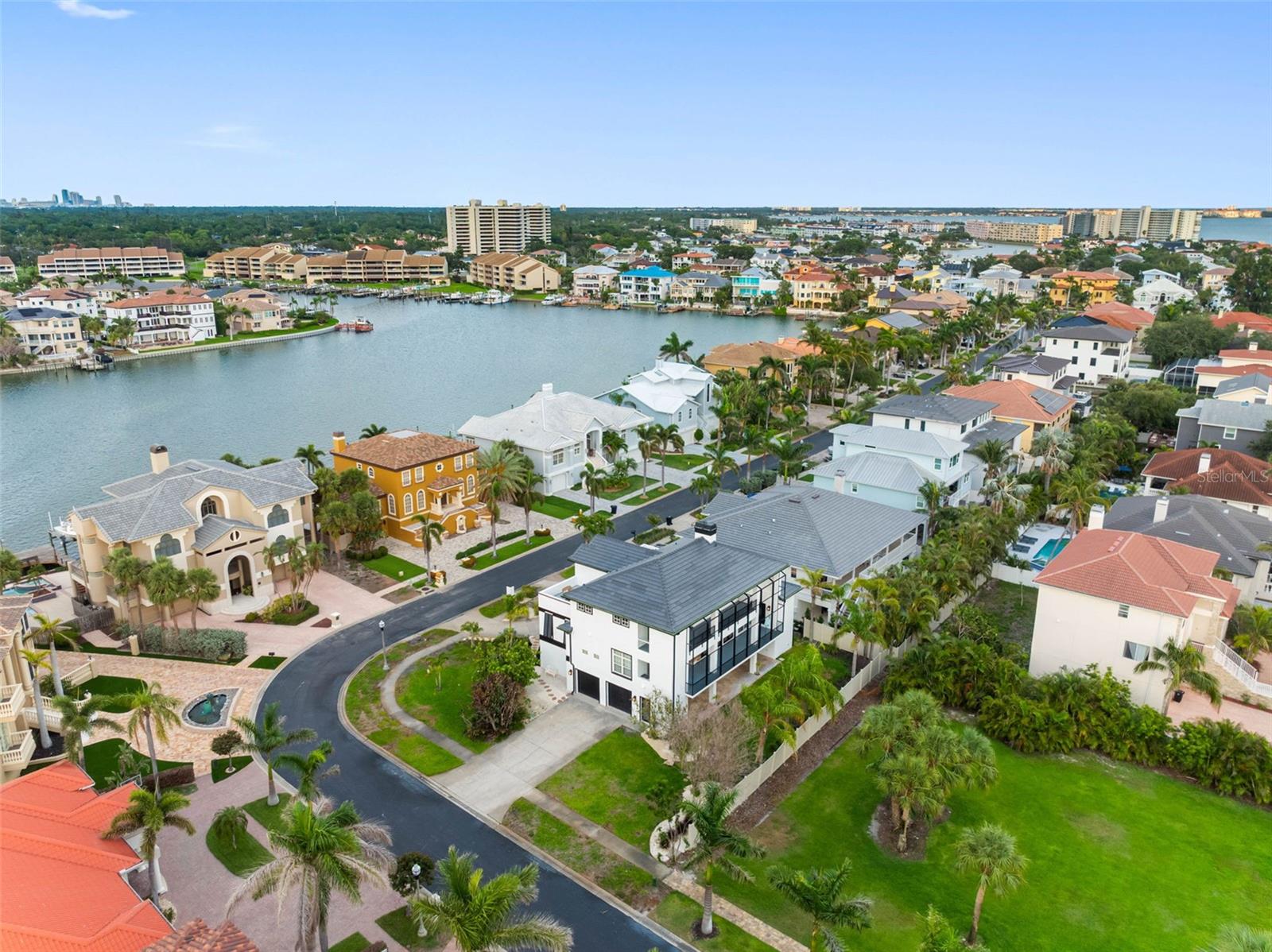 Image 68 of 86 For 6024 Kipps Colony Drive E