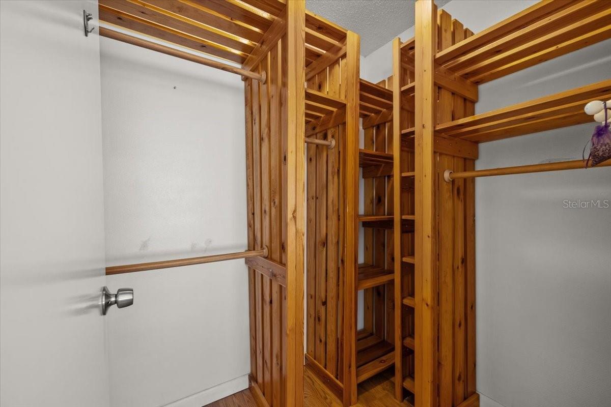 Image 19 of 62 For 10467 Larchmont Place N