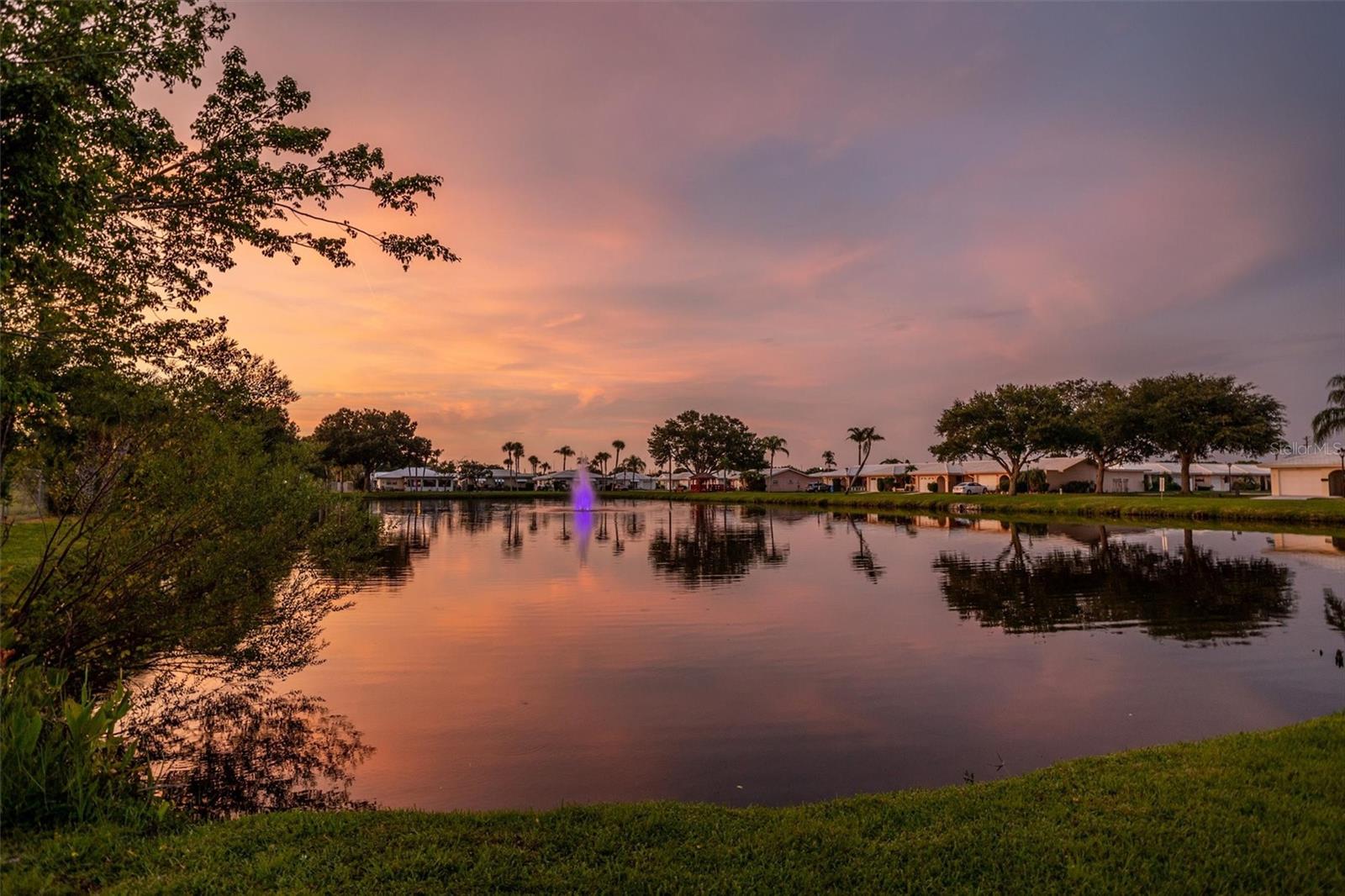 Image 42 of 62 For 10467 Larchmont Place N