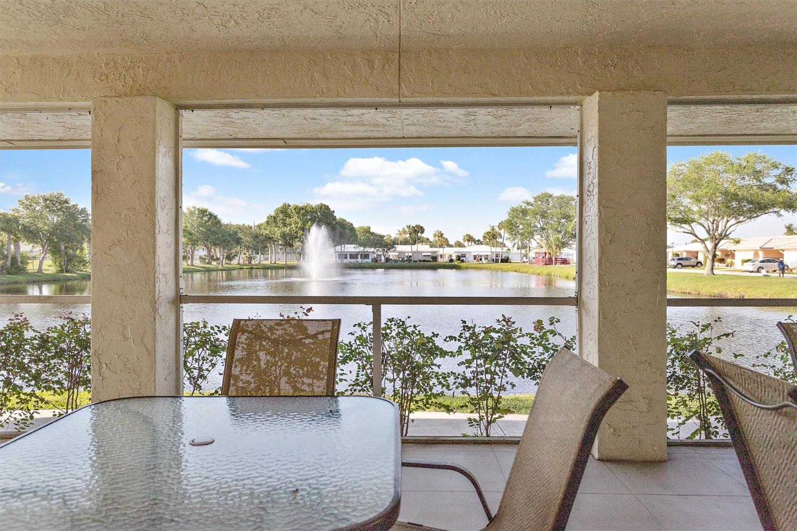 Image 43 of 62 For 10467 Larchmont Place N