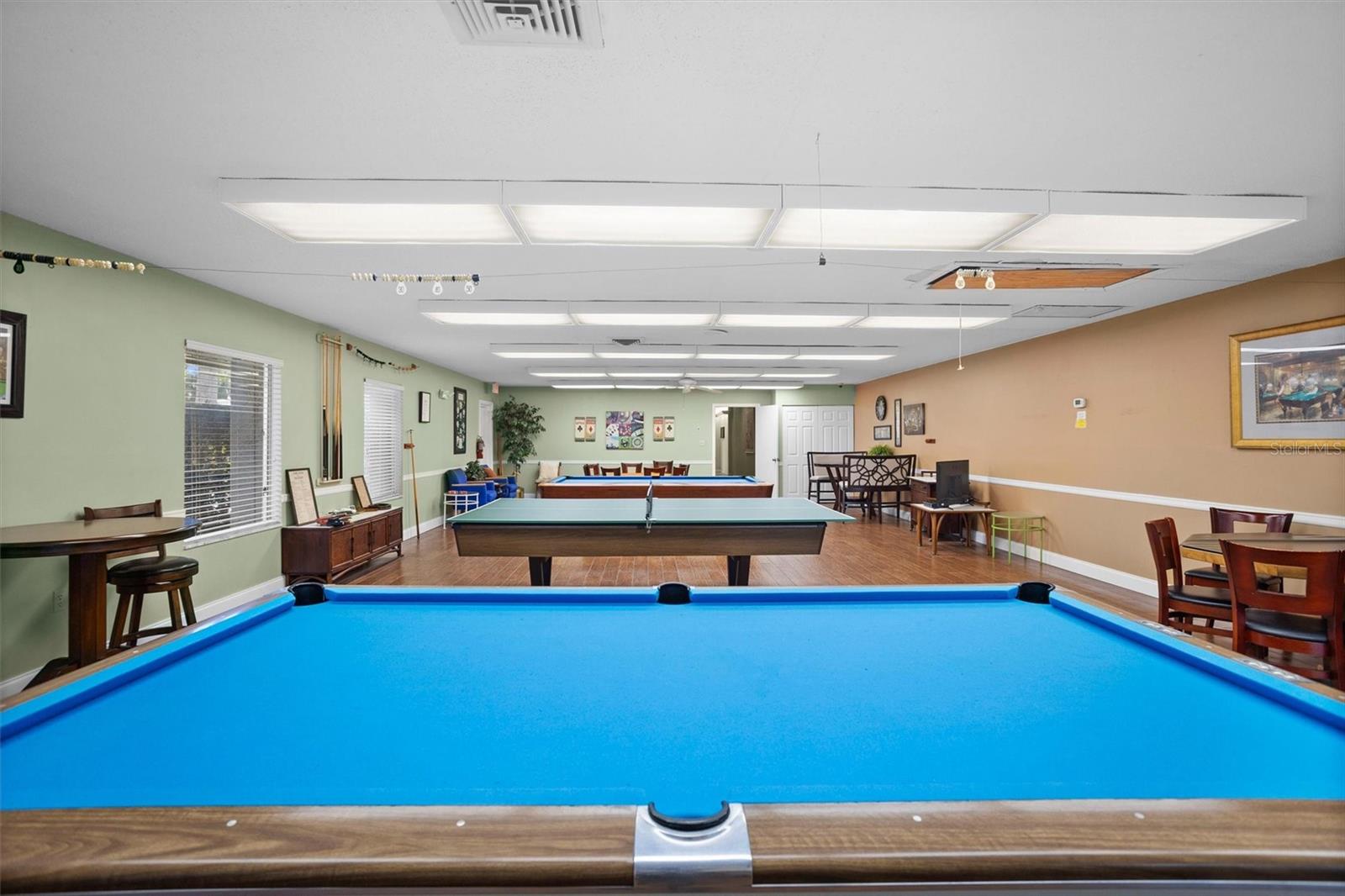 Image 52 of 62 For 10467 Larchmont Place N