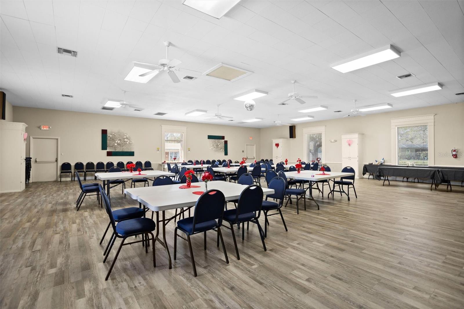 Image 58 of 62 For 10467 Larchmont Place N