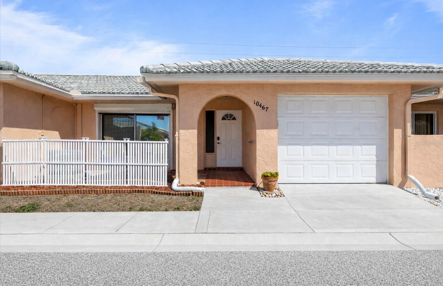 Image 61 of 62 For 10467 Larchmont Place N