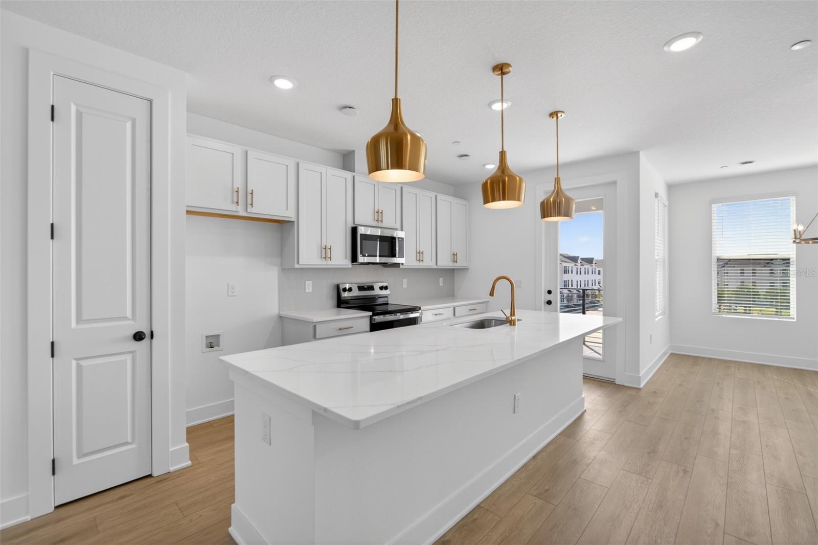 Image 13 of 32 For 15327 Hamlin Park Drive