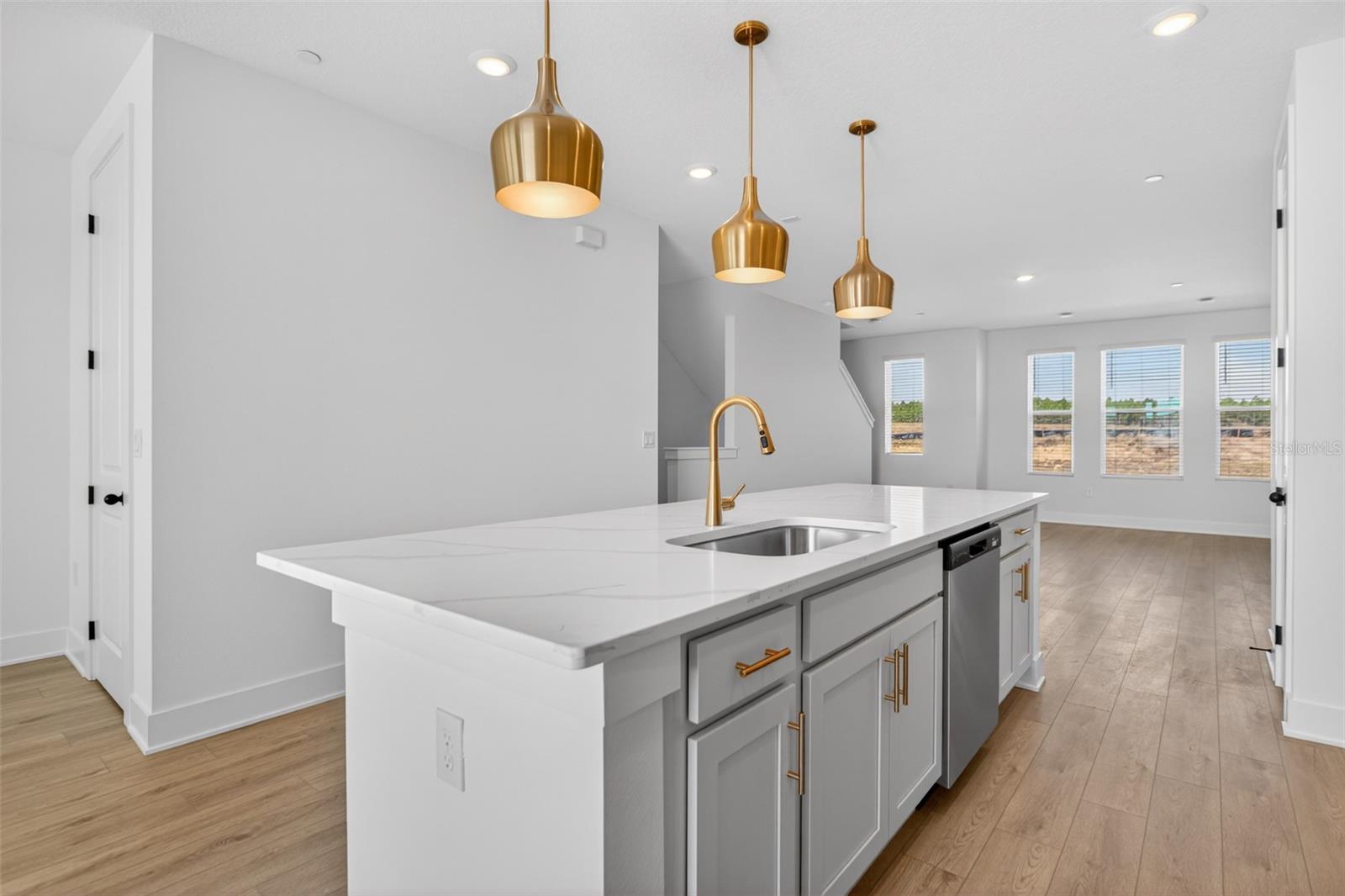 Image 14 of 32 For 15327 Hamlin Park Drive