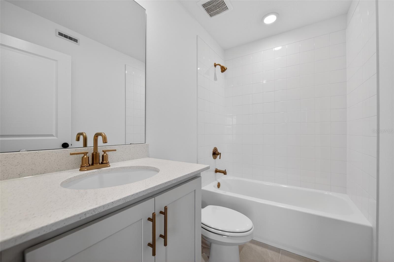 Image 20 of 32 For 15327 Hamlin Park Drive