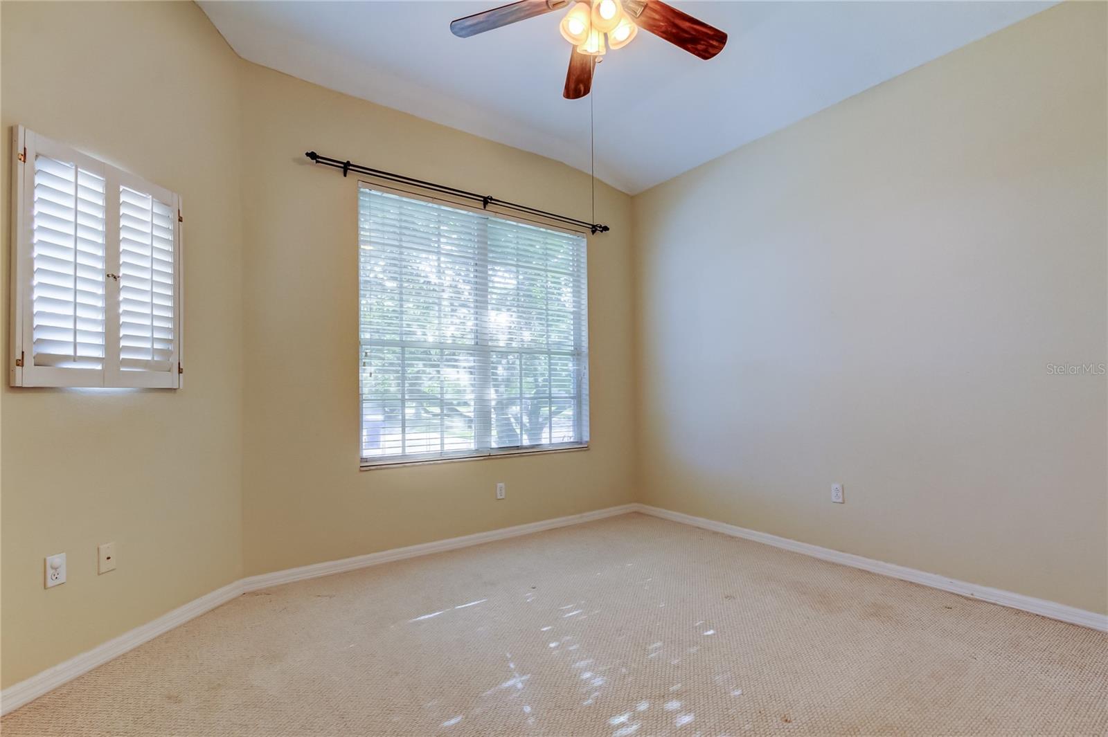 Image 31 of 41 For 4702 Corsage Drive