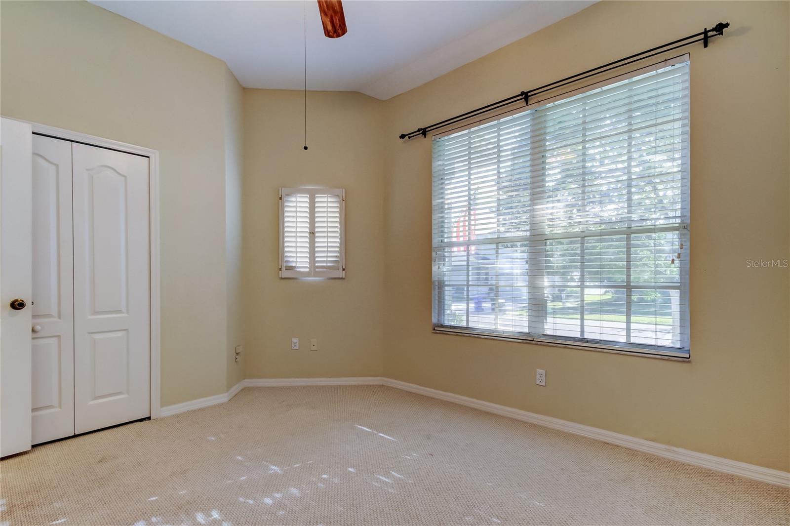 Image 32 of 41 For 4702 Corsage Drive