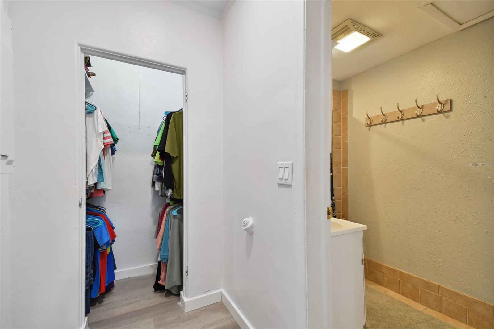 Image 20 of 55 For 12530 136th Lane