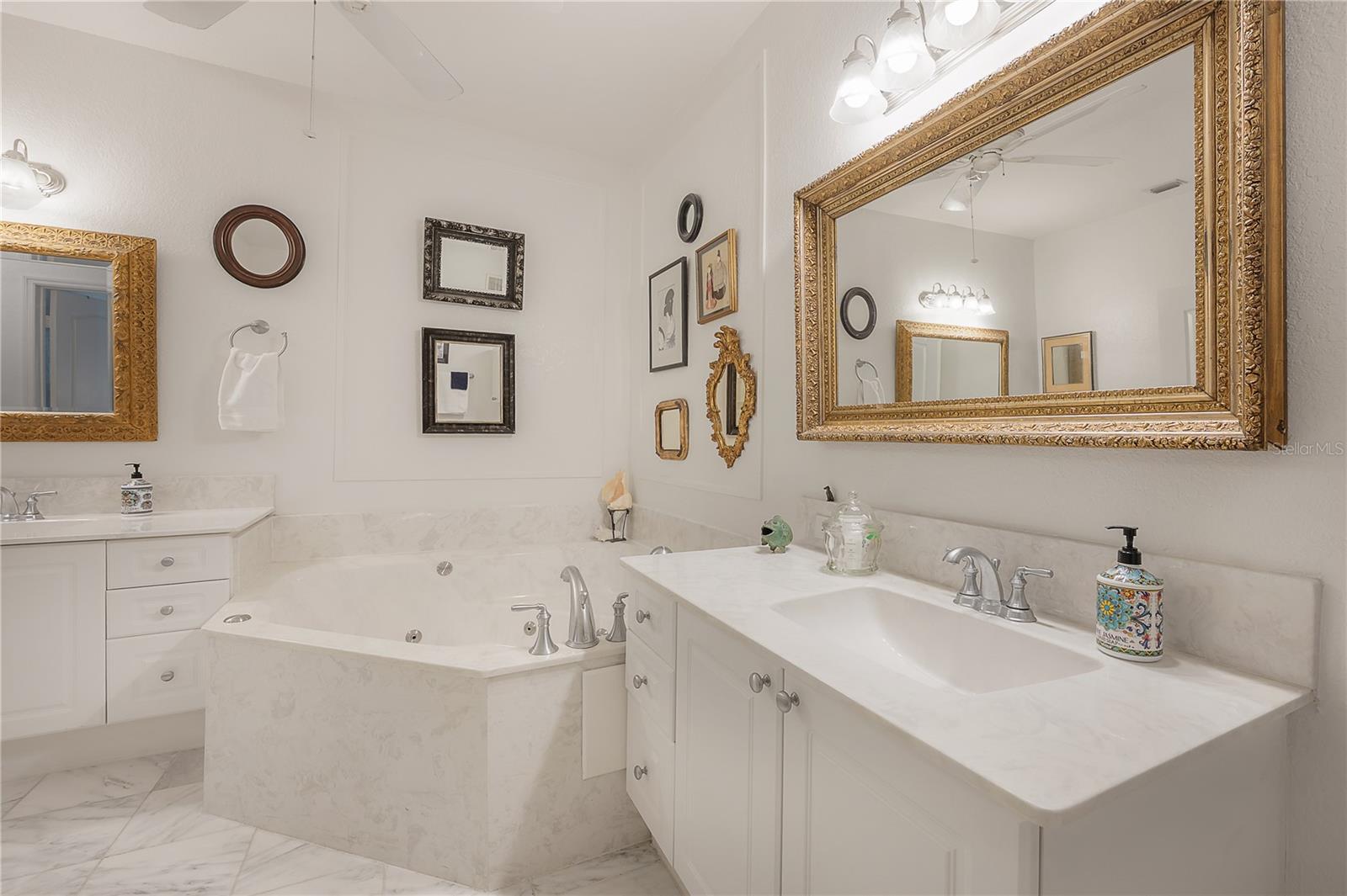 Image 28 of 57 For 2757 Via Cipriani  1134a