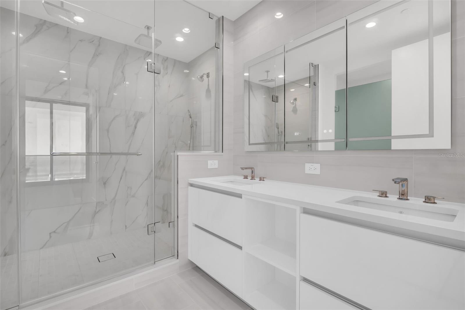 Image 28 of 77 For 400 Central Avenue 3606