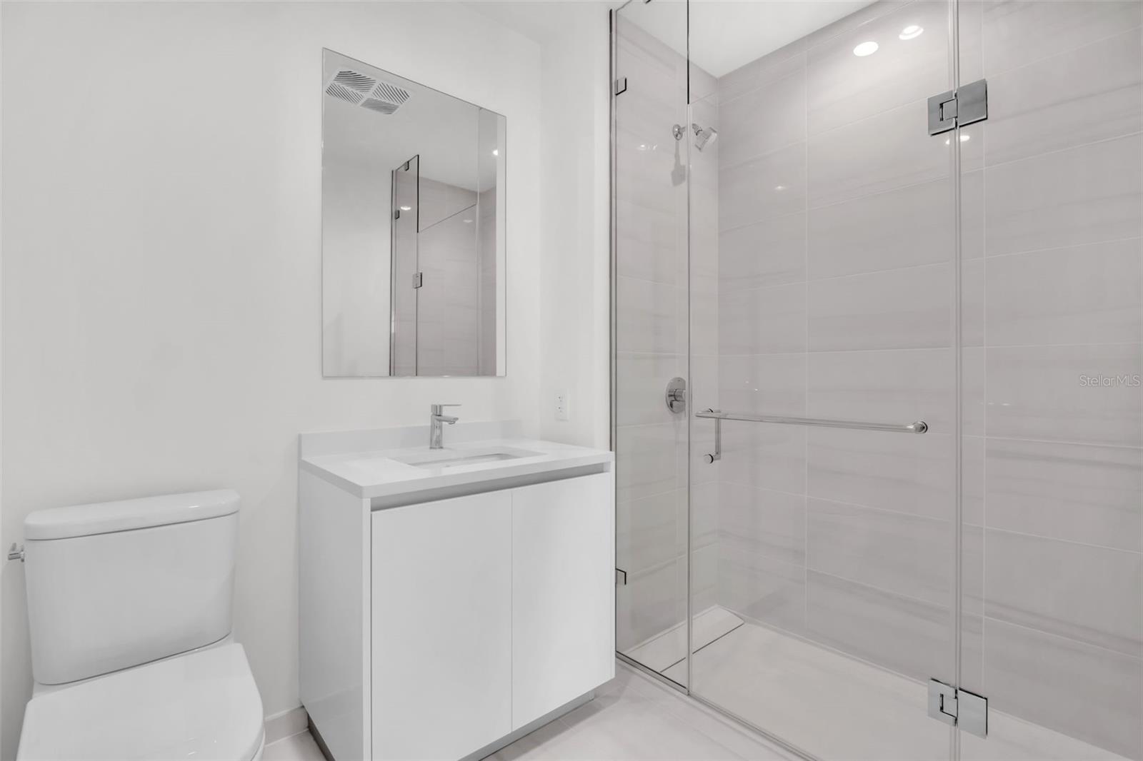 Image 40 of 77 For 400 Central Avenue 3606