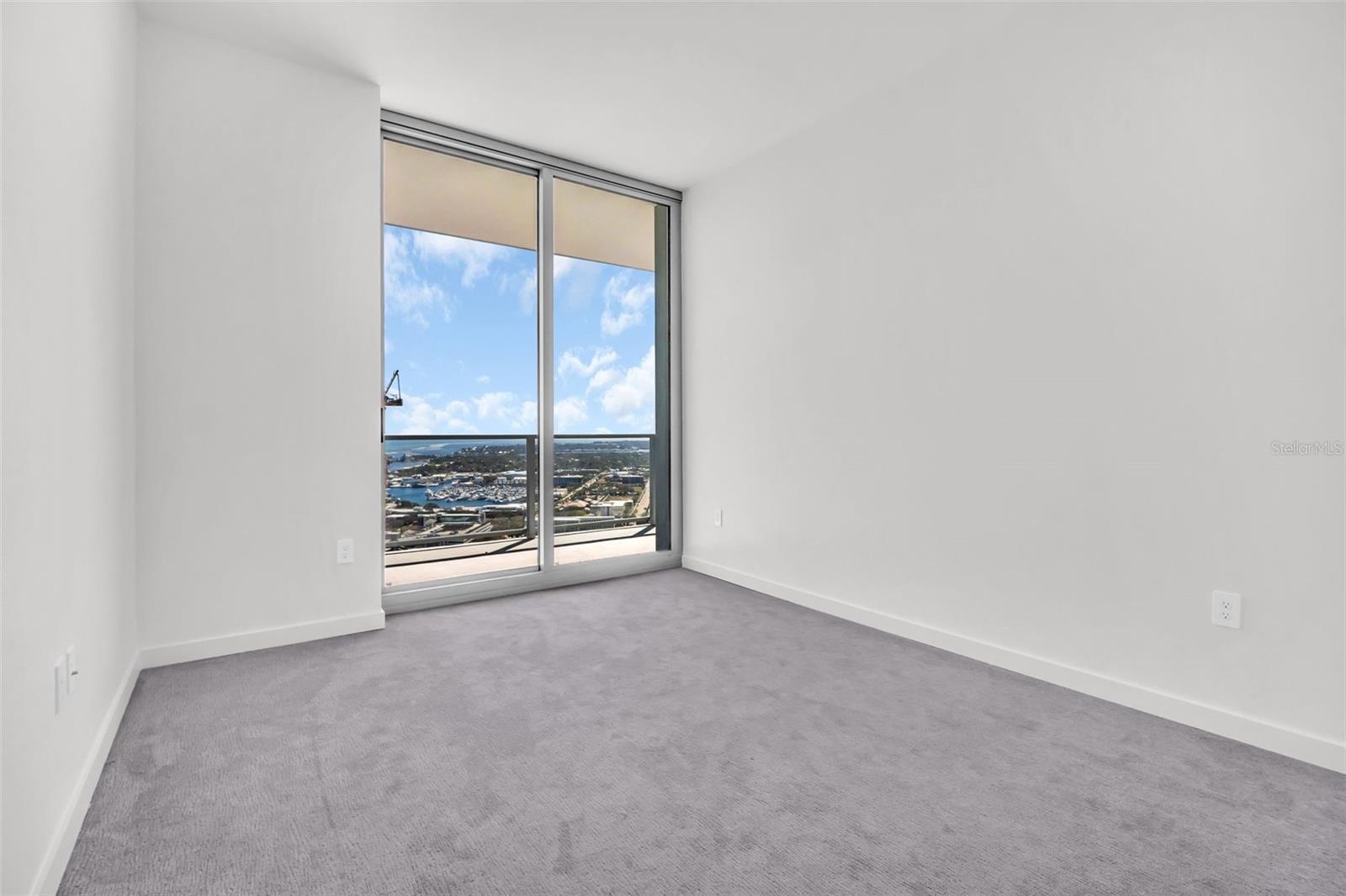 Image 42 of 77 For 400 Central Avenue 3606