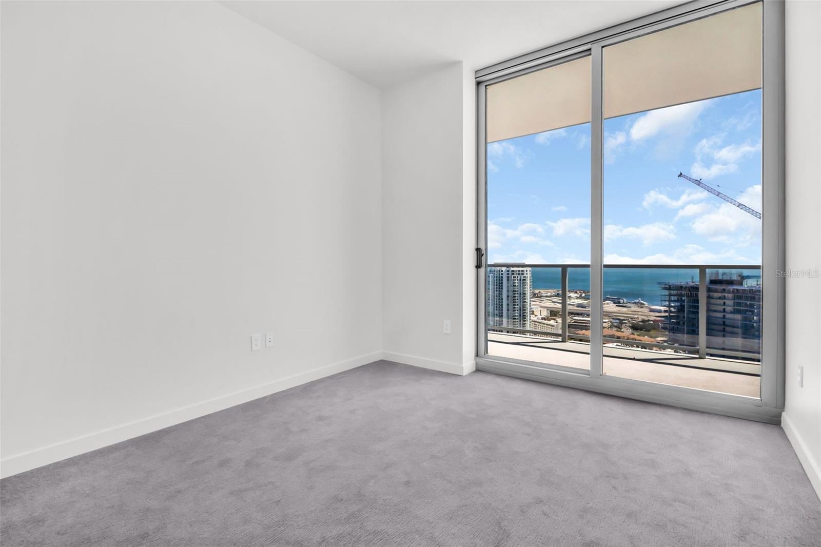 Image 43 of 77 For 400 Central Avenue 3606