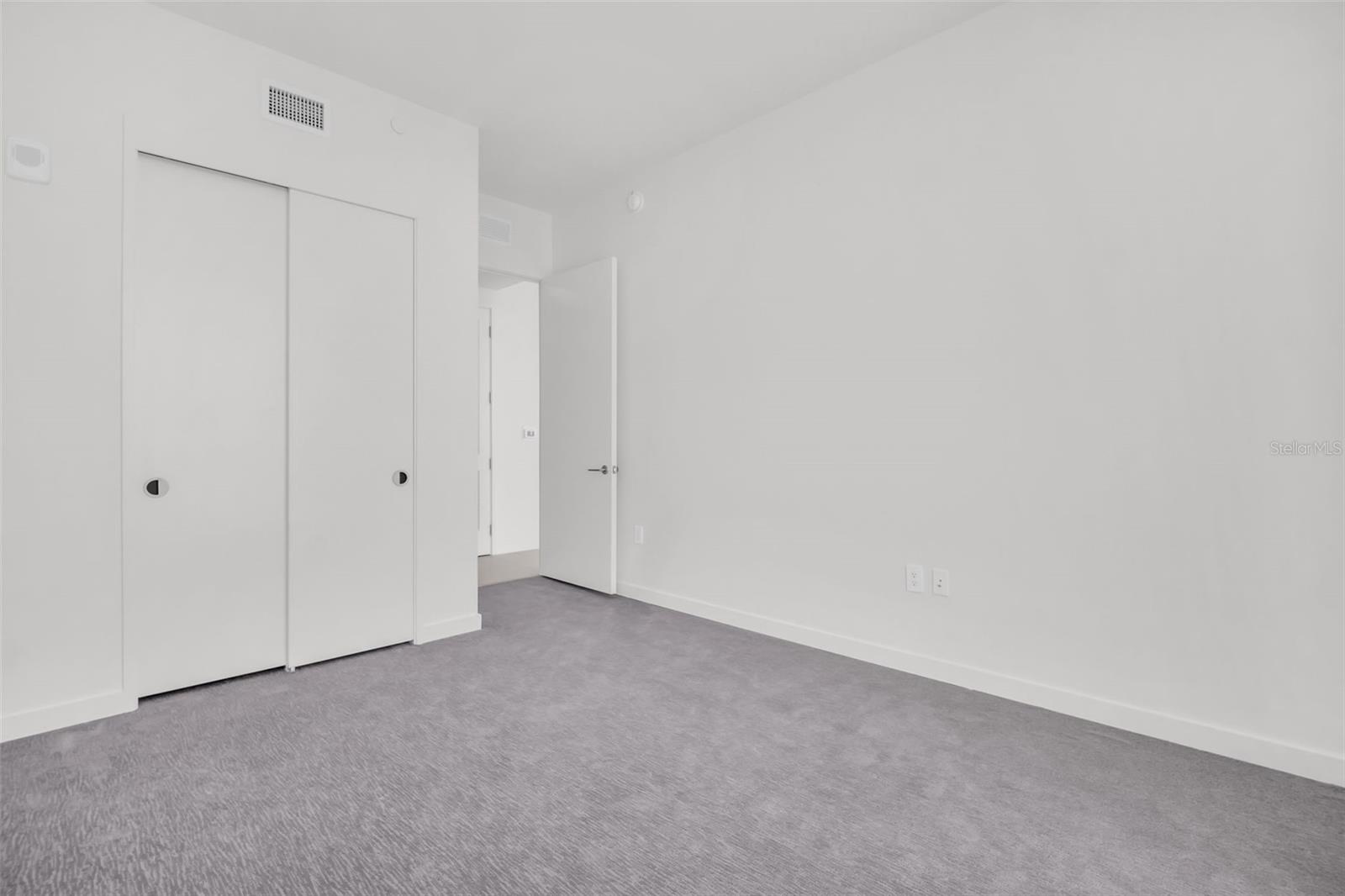 Image 44 of 77 For 400 Central Avenue 3606