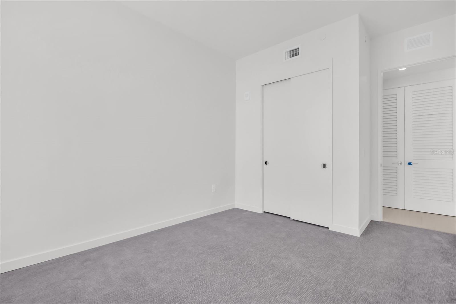 Image 45 of 77 For 400 Central Avenue 3606