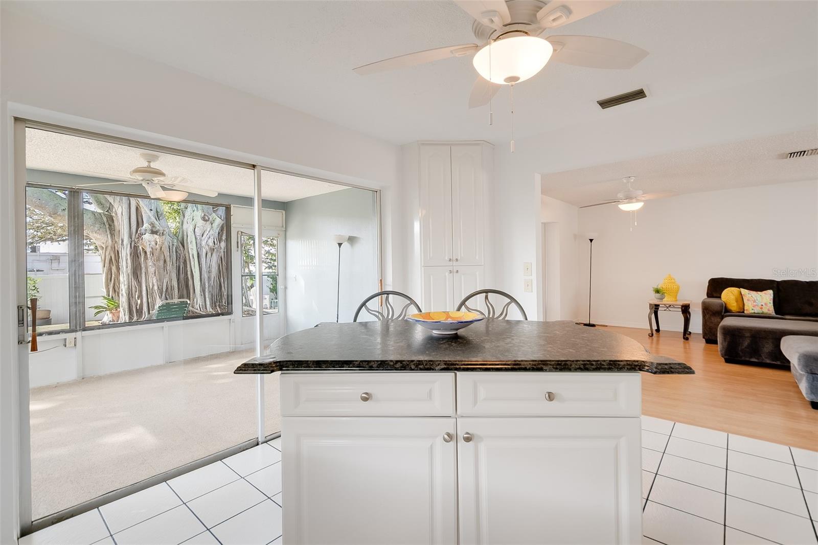 Image 12 of 38 For 13840 94th Avenue