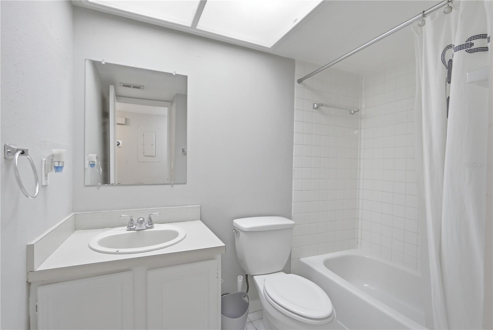 Image 11 of 25 For 4889 Puritan Circle 2302