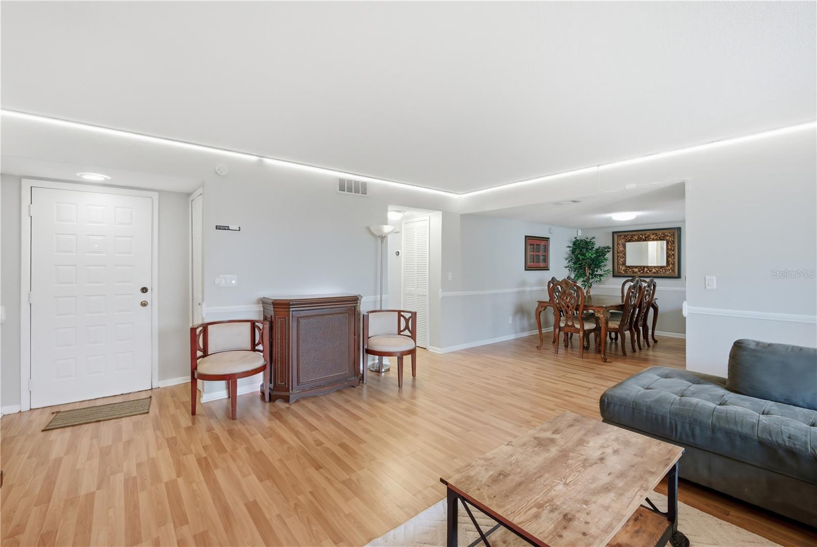 Image 7 of 25 For 4889 Puritan Circle 2302