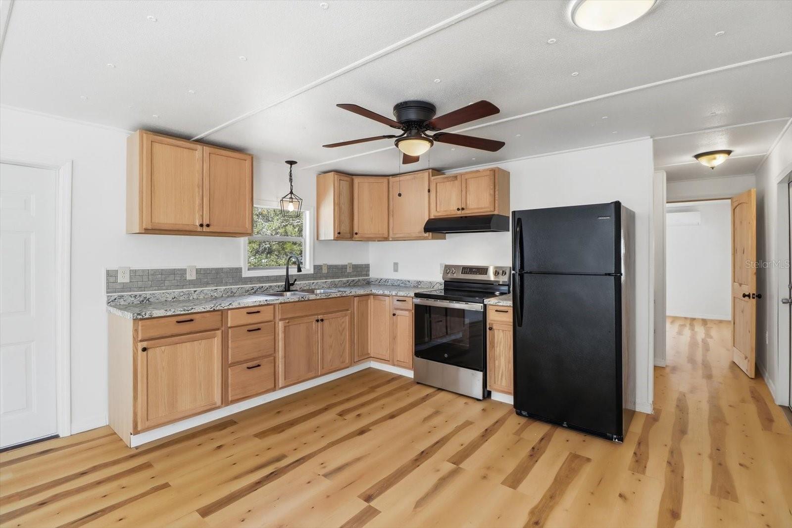 Image 13 of 43 For 7227 Finale Point