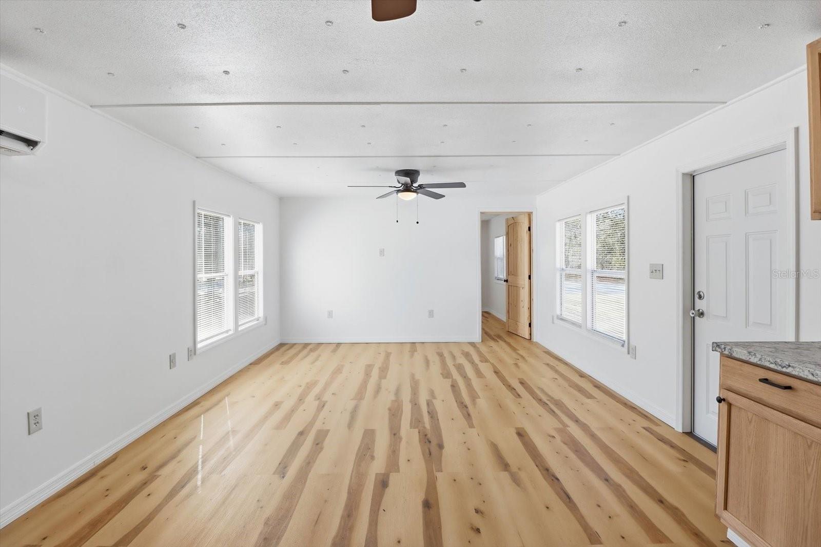 Image 4 of 43 For 7227 Finale Point