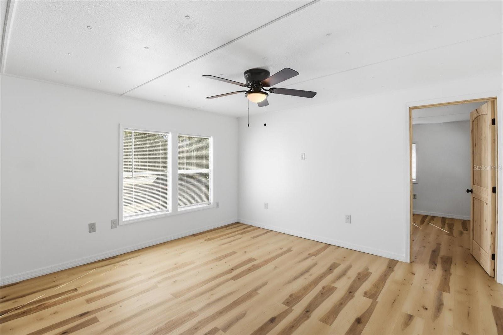 Image 7 of 43 For 7227 Finale Point