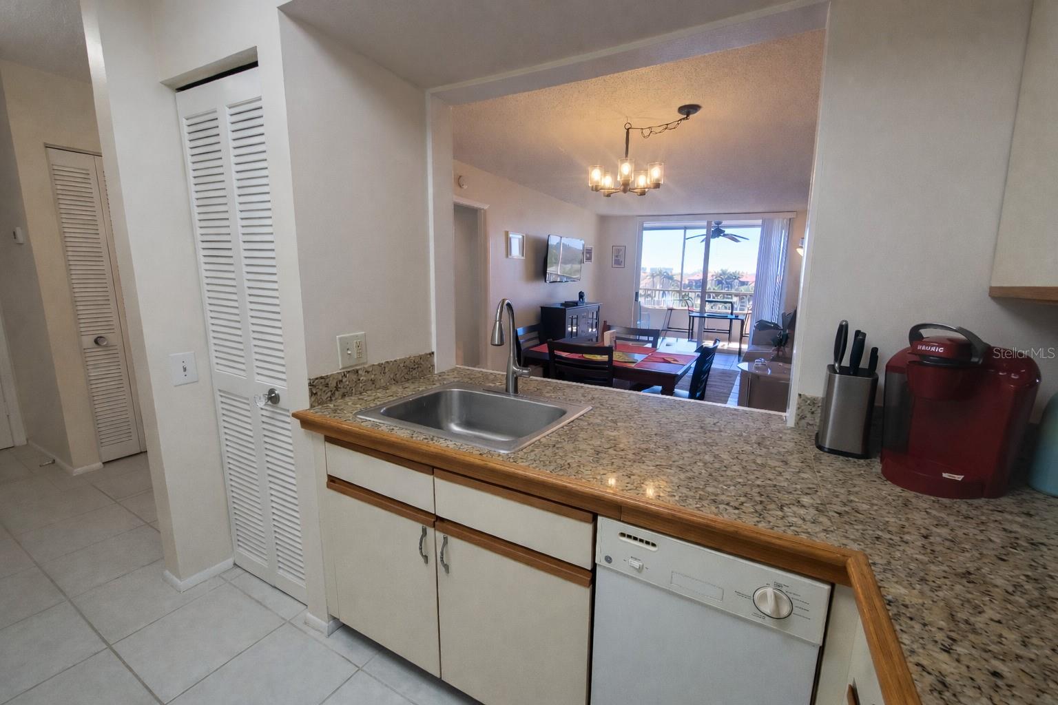 Image 13 of 27 For 2333 Feather Sound Drive B406